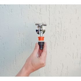 Alternative view of محول أنثوي ، مع سن 3/4 بوصة ومخفض 1/2 للحنفيات