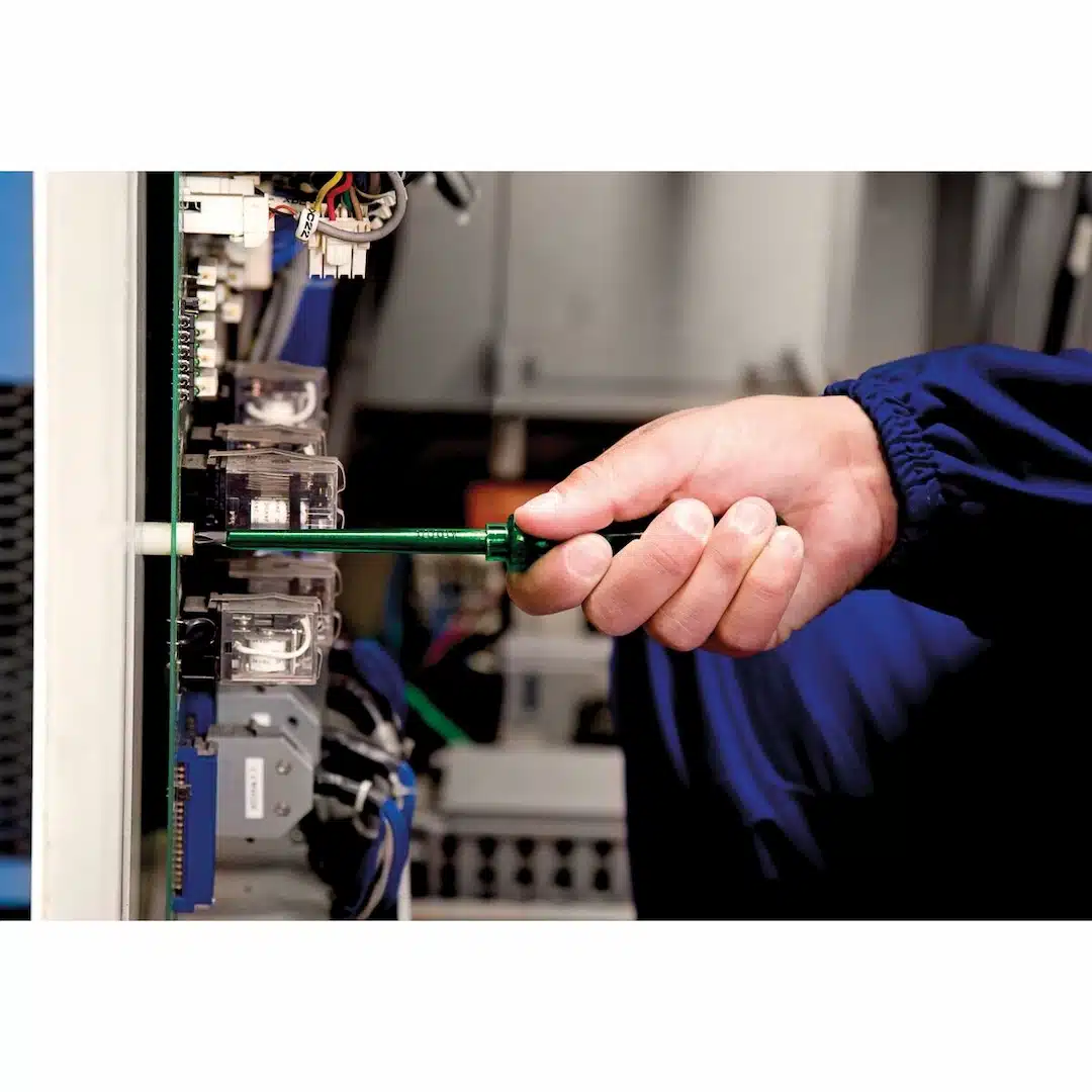 مفك براغي معزول متقاطع 5x150 مم (3 / 16x6 ") 1000v PRO 2 مفك براغي معزول متقاطع 5x150 مم (3 / 16x6 ") 1000v PRO - الصورة 2