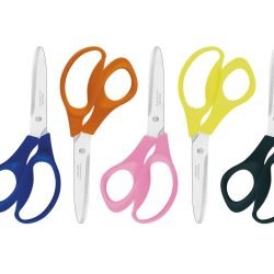 Alternative view of مقص مدرسي من ترامونتينا مونستركورت مختلط لليد اليسرى مع شفرة من الفولاذ المقاوم للصدأ ومقبض من البولي بروبيلين مقاس 5 بوصات