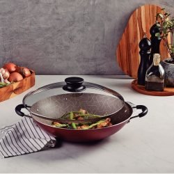 مقلاة عميقة من الألومنيوم من ترامونتينا باريس مع طلاء  صحي 100% الداخلي والخارجي غير اللاصق وغطاء زجاجي، 32 سم 4.4 لتر