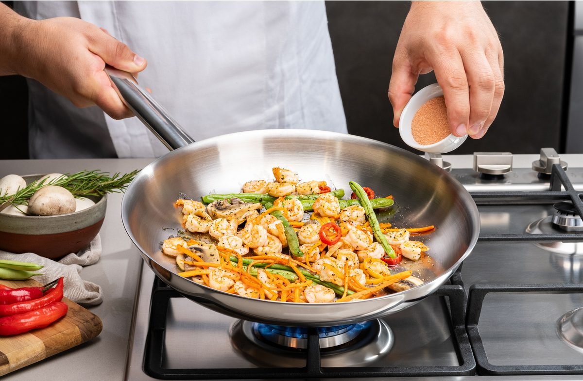 مقلاة ترامونتينا الاستنالس ستيل من الفولاذ المقاوم للصدأ صحية 100% مع قاعدة ومقبض ثلاثي الطبقات 30 سم 2.9 لتر 1 مقلاة ترامونتينا الاستنالس ستيل من الفولاذ المقاوم للصدأ صحية 100% مع قاعدة ومقبض ثلاثي الطبقات 30 سم 2.9 لتر