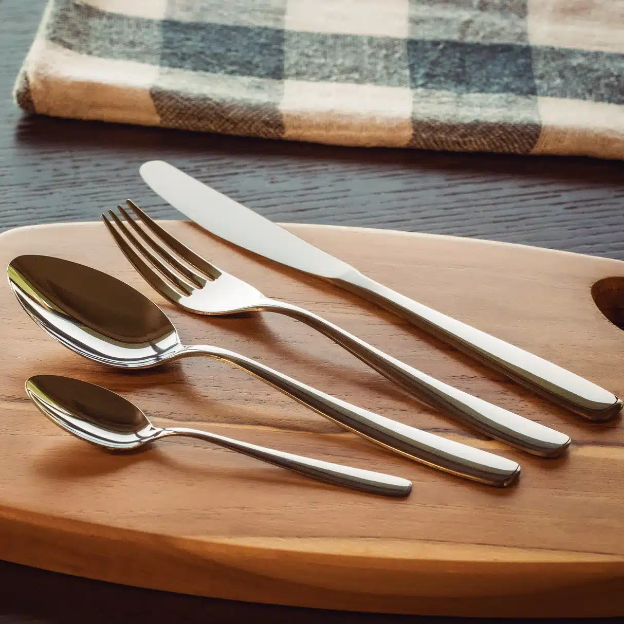 سيت ملاعق 24 قطعة ستانلس ستيل - ملاعق - شوكة - سكين ملاعق كوب 1 سيت ملاعق 24 قطعة ستانلس ستيل - ملاعق - شوكة - سكين ملاعق كوب