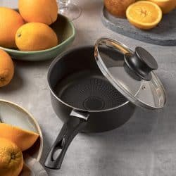 قدر صلصة ترامونتينا باريس من الألومنيوم مع طلاء ستارفلون ماكس الرصاصي غير اللاصق من الداخل والخارج مع غطاء زجاجي، 20 سم 2.9 لتر