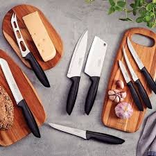 Alternative view of سيت سكاكين استخدام منزلي 8 قطع ستلس ستيل مقبض بولي بروبلين لون اسود